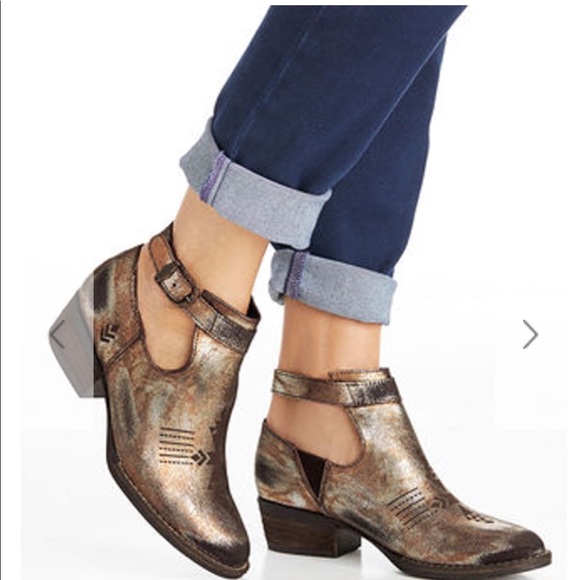 Sbicca Booties - Picture 2 of 2